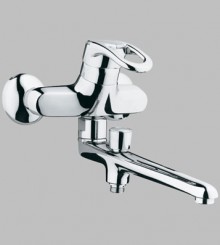 Общий вид смесителя для ванн Chiara 33145 фирмы Grohe