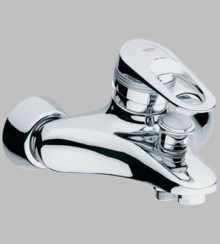 Общий вид смесителя для ванн Europlus 33.553 фирмы Grohe