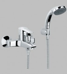 Общий вид смесителя для ванн Eurostyle 33.592 фирмы Grohe