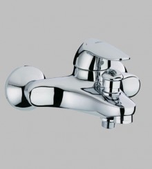 Общий вид смесителя для ванн Eurodisc 33391 фирмы Grohe