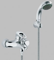 Общий вид смесителя для ванн Europlus 33547 фирмы Grohe