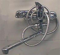 Общий вид смесителя для ванны Serra серии Forte